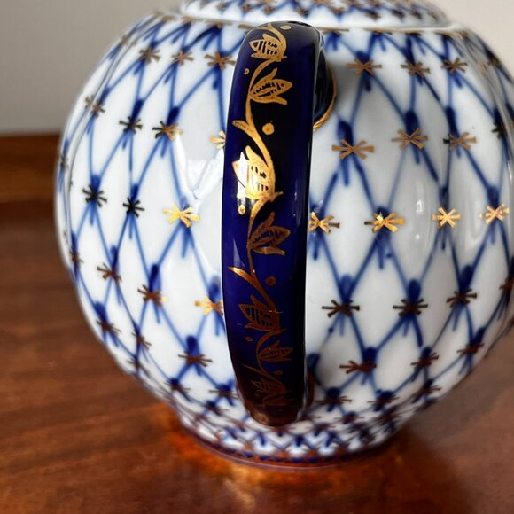 Lomonosov Russian Imperial Porcelain Cobalt Net Mini Teapot 5.25" Tall 2+ Cups - Picture 6 of 15